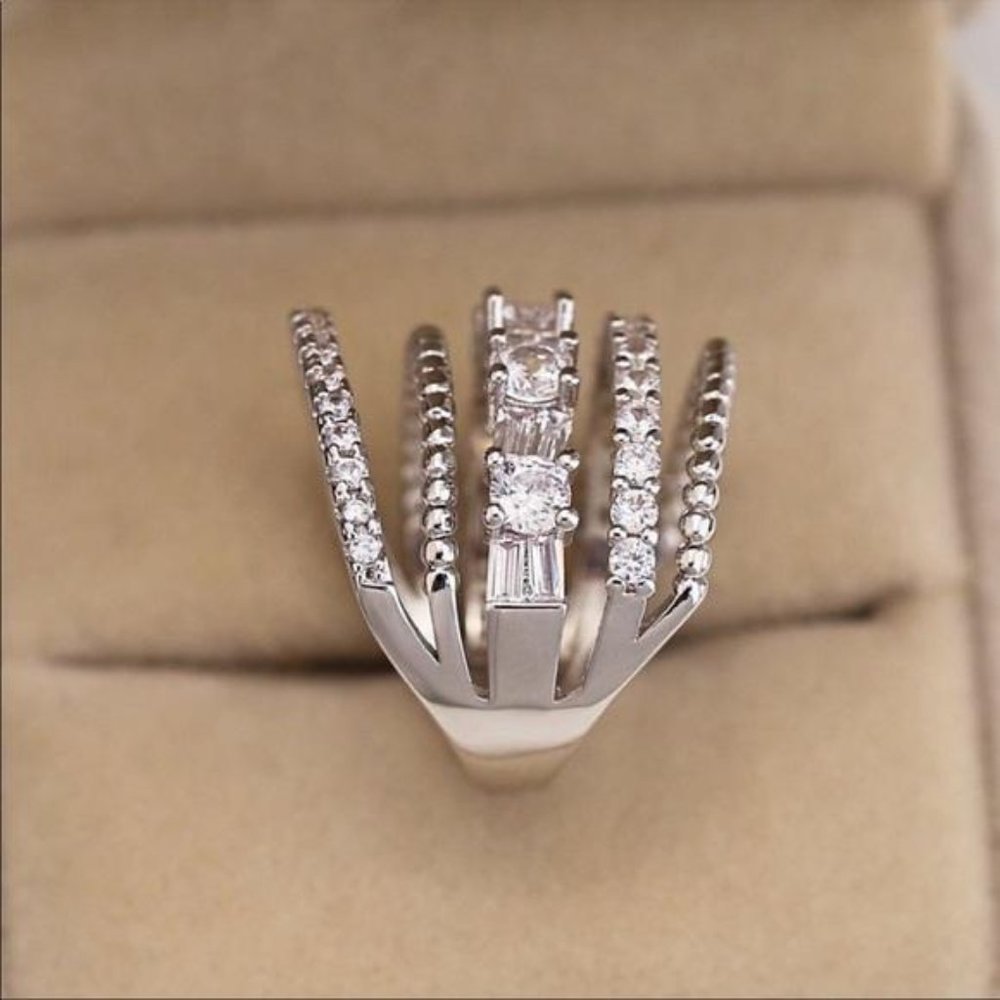 NEW 925 STERLING SILVER DIAMOND MULTI BAND RING, CUTE RING, SHINY RING. - Picture 4 of 4